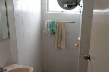 Golden Hills Resort (Amber Court)