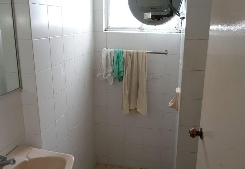 Golden Hills Resort (Amber Court)