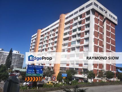 Short walk (5 minutes / 150 metre to Resort Hotel Casino Genting) Arena of Stars, Theme Park, Sky World Hotel, etc, Pahang, Genting Highlands
