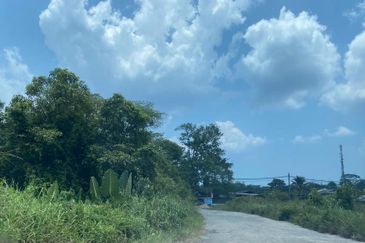 Johor @ Ulu Tiram 5.5 Acres Agricultural Land For Sale