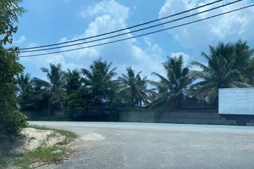 Johor @ Ulu Tiram 5.5 Acres Agricultural Land For Sale
