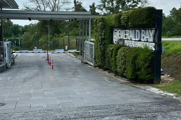 Emerald Bay @ Puteri harbour