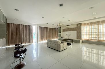 Austin Residence @Taman Mount Austin