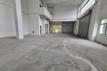 I Season Park @ Ulu Tiram 2 Storey Cluster Factory For Sale