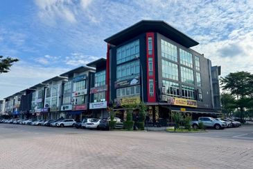 Johor @ Permas Avenue Three Storey Shop Lot For Sale