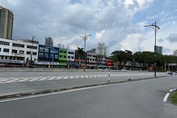 Jalan Trus, Bandar Johor Bahru