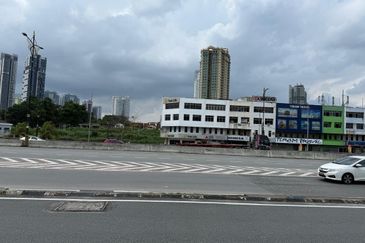 Jalan Trus, Bandar Johor Bahru