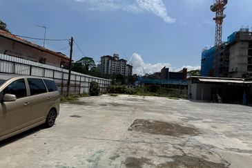 Jalan Trus, Bandar Johor Bahru