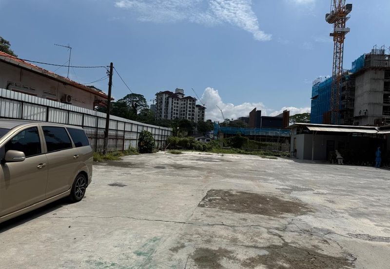 Jalan Trus, Bandar Johor Bahru