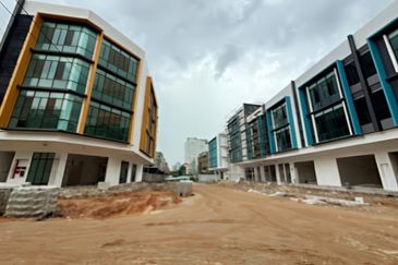 Permas Avenue @ Johor Bahru 3 Storey Shop Lot For Sale