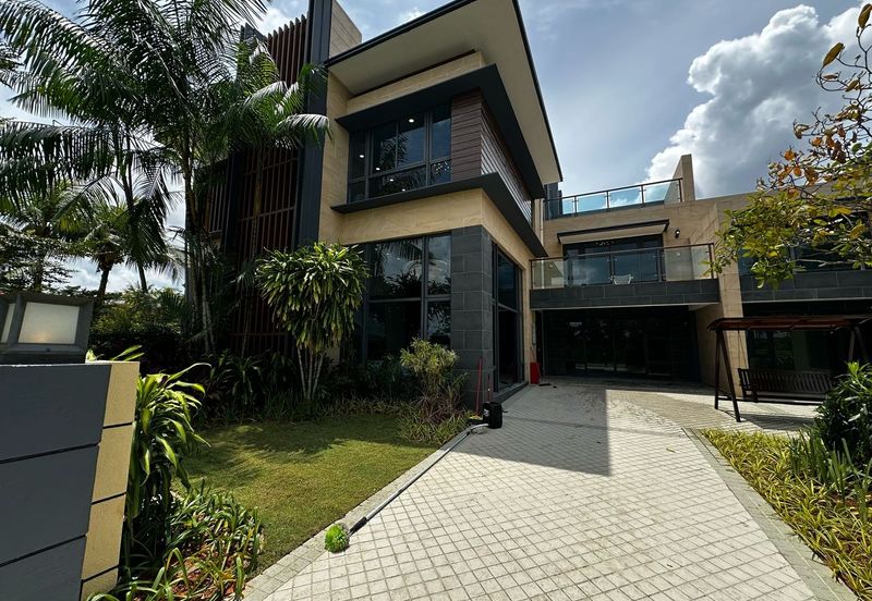 Forest City Golf Resort, Gelang Petah