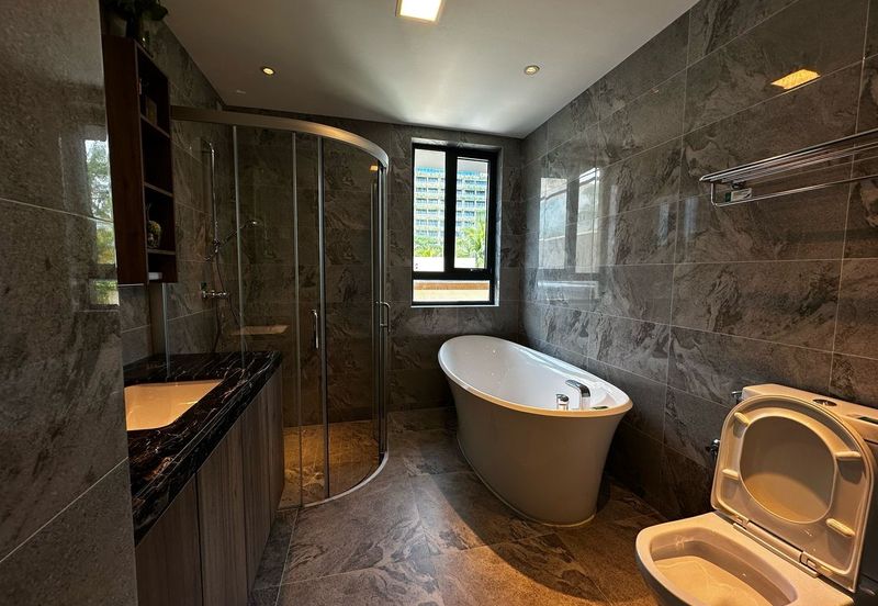 Forest City Golf Resort, Gelang Petah