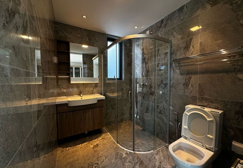 Forest City Golf Resort, Gelang Petah