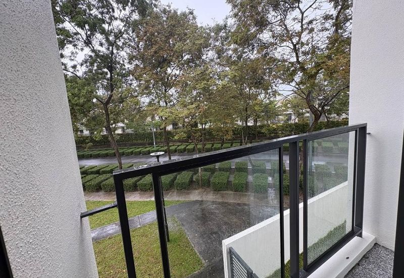 Avira Garden Terraces @ Medini
