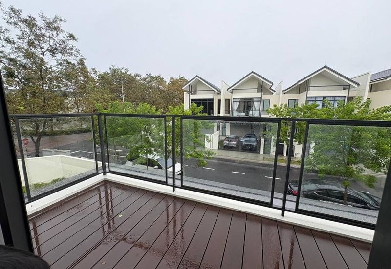 Avira Garden Terraces @ Medini