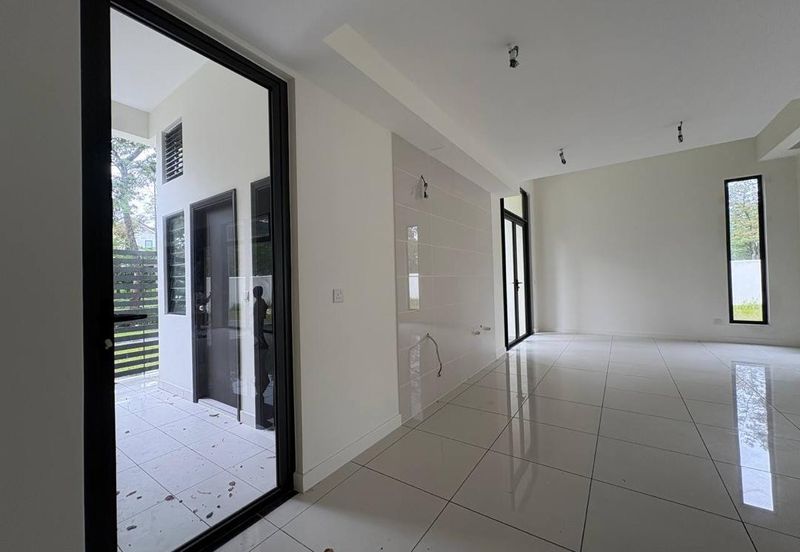 Avira Garden Terraces @ Medini