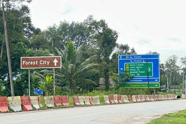 Gelang Patah 6.5 Acres Converted Medium Industrial Land For Rent/Sale