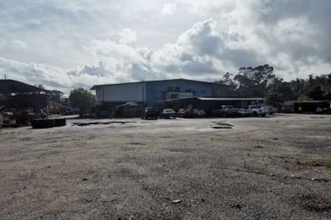 Tanjung Kupang @ Johor 16 Acres Converted to Perusahaan Industri Sederhana For Sale