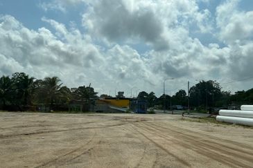 Tanjung Kupang @ Johor 16 Acres Converted to Perusahaan Industri Sederhana For Sale