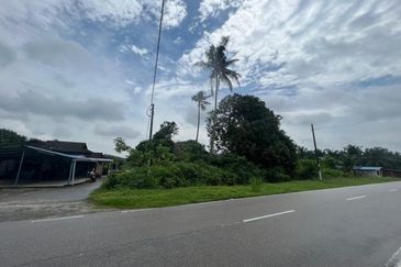 Jalan Tanjung Kupang @ Gelang Patah 4 acres Residential Land For Sale