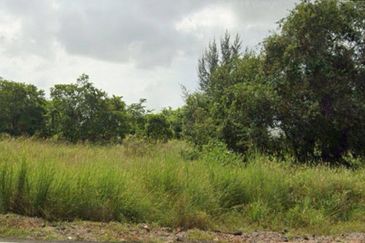 Teluk Ramunia @ Kota Tinggi Commercial Land with Tourism Title Approved For Sale