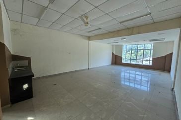 Shoplot jalan bukit ubi near bandar Kuantan