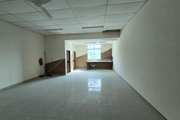 Shoplot jalan bukit ubi near bandar Kuantan