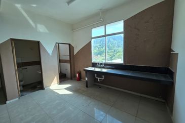 Shoplot jalan bukit ubi near bandar Kuantan