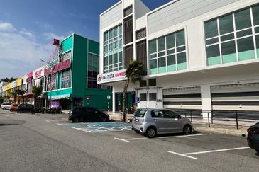 Batu 3, Jalan Gambang