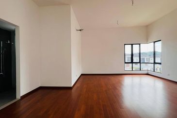 Avis 2 @ Setia Alam Sari