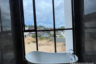 BUKIT PELINDUNG AMAN