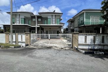 Semi-d dua tingkat fully furnished Wakaf Beruas