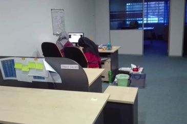 Jalan Seberang Balok