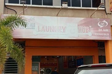 Jalan Seberang Balok