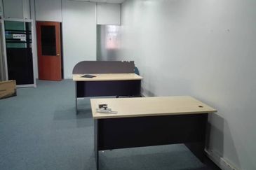 Jalan Seberang Balok