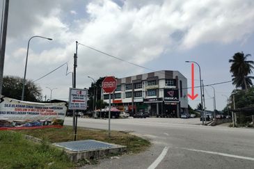 Commercial land in town pekan Pahang