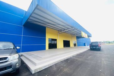 NEWLY COMPLETED HYPERMARKET 