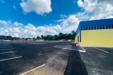 NEWLY COMPLETED HYPERMARKET 