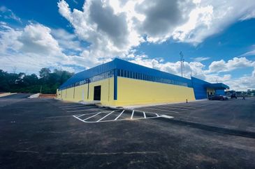 NEWLY COMPLETED HYPERMARKET 