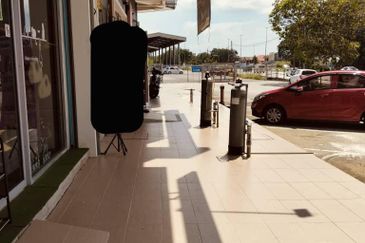 Kedai 2 Tingkat di Bukit Setongkol  