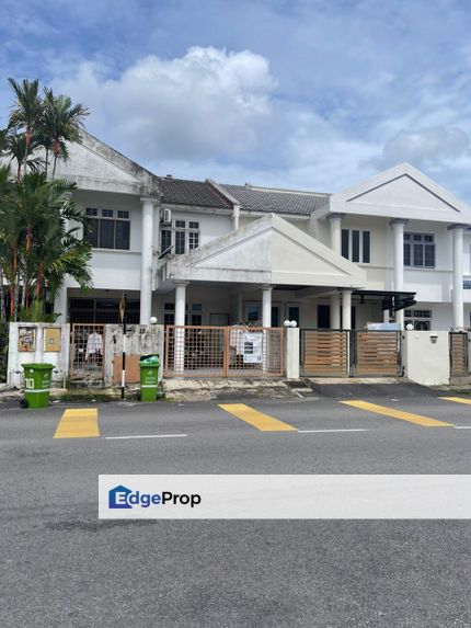 Teres belakang ecm, Pahang, Kuantan