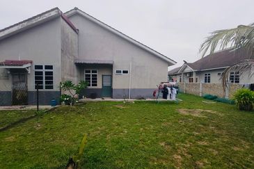 PERKAMPUNGAN CEMPAKA AMAN FASA 2