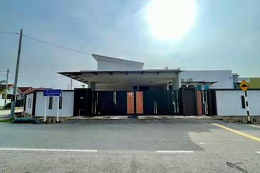 SUNGAI KARANG DARAT II