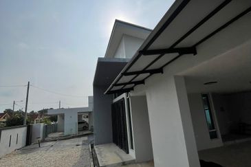 SUNGAI KARANG DARAT II