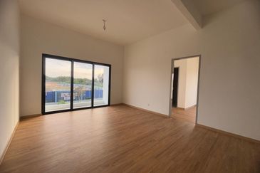 Repulse Bay Residence