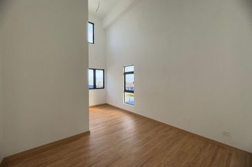 Repulse Bay Residence