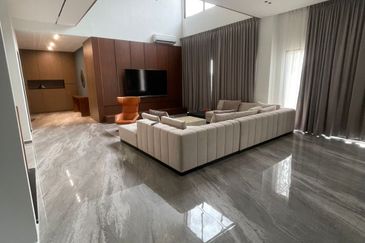  Double Storey SemiD Majestic Heights Pelindung 