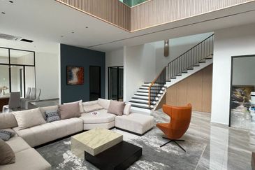  Double Storey SemiD Majestic Heights Pelindung 