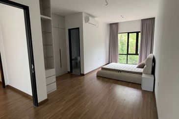  Double Storey SemiD Majestic Heights Pelindung 