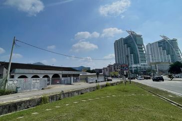 2 UNIT SEMI-D UNTUK DIJUAL DALAM BANDAR KUANTAN